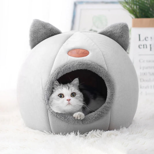 Cozy Winter Cat & Dog Bed Tent